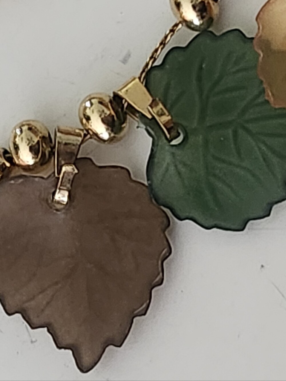 12k Gold Filled Multicolor Leaf Pendant Necklace - Picture 11 of 13